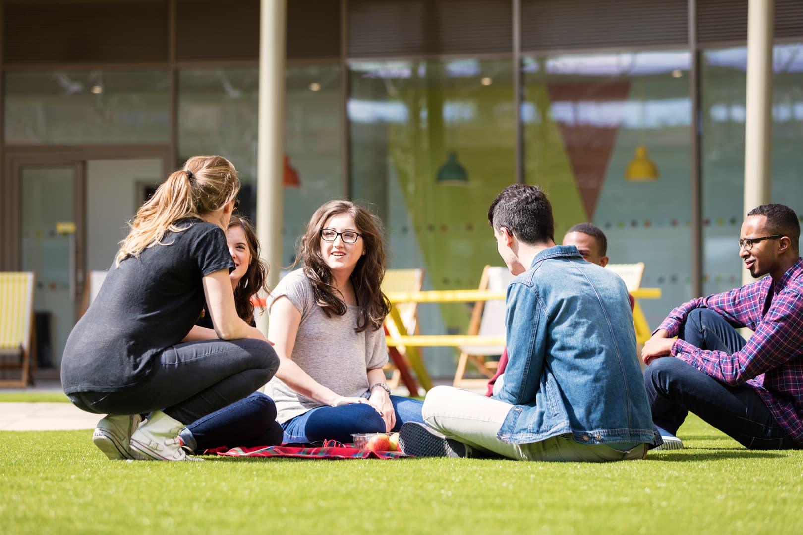 Students consider climate change to be the most urgent challenge facing society in 2021